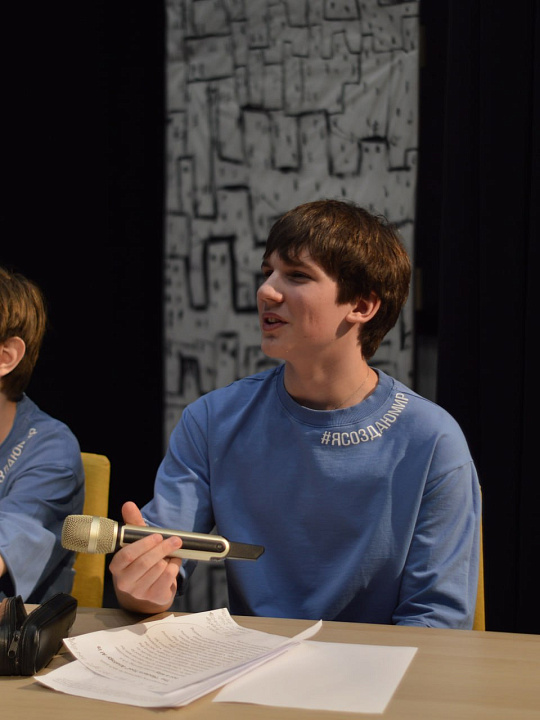 II сетевые дебаты на английском в школе «МИР»: интеллектуальная битва, новые имена и «золотой микрофон» 